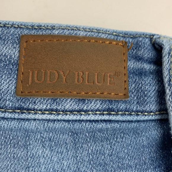 Judy Blue Skinny Distressed Jeans Light wash denim Size 11/30 Stretch Designer - Picture 9 of 16